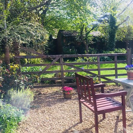 Cherrybrook Glastonbury Luaran gambar