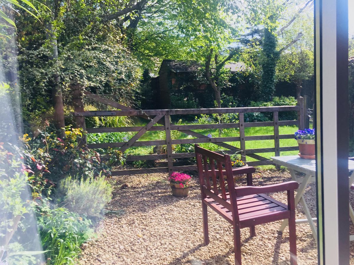 Cherrybrook Glastonbury Luaran gambar